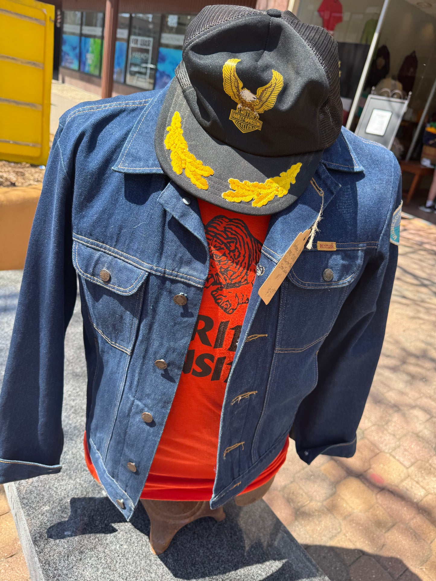 Vintage 1980s Rustler Medium Denim Jacket – Minnesota DNR Non-Game Wildlife Volunteer Patch